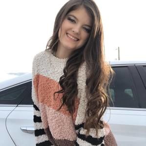 Meet your Posher, Hannah